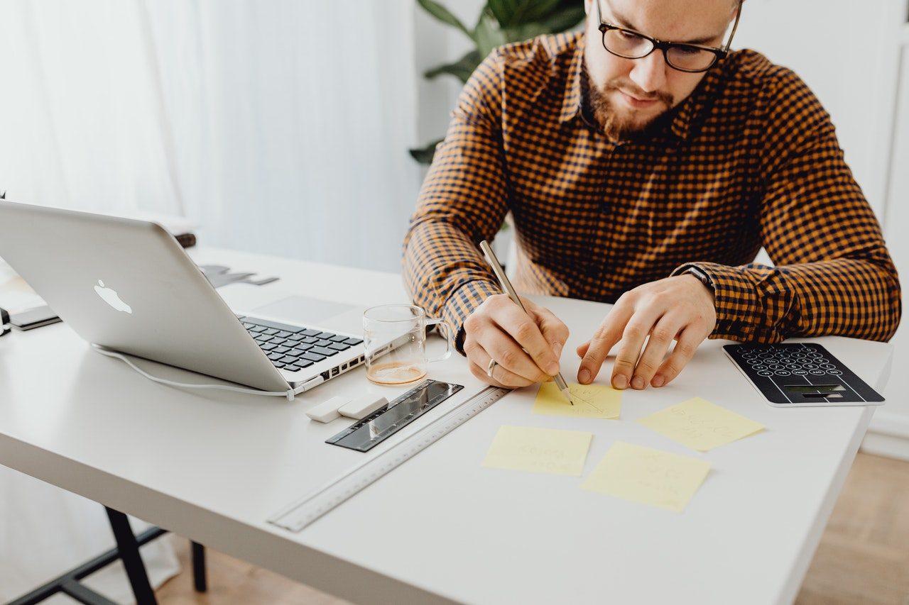 image shows man who needs contract reminder software